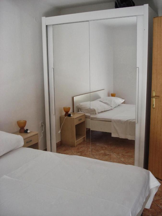 Apartments Luvi Trogir Room photo